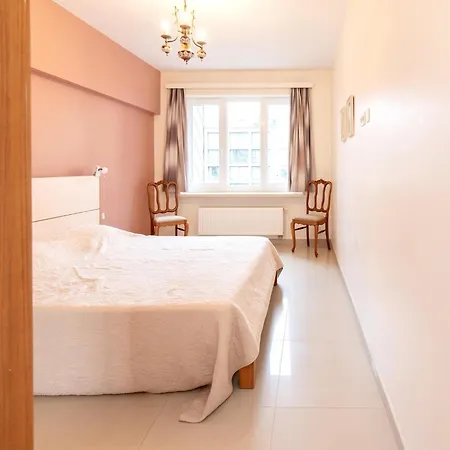 In By The 公寓 米德尔克尔克